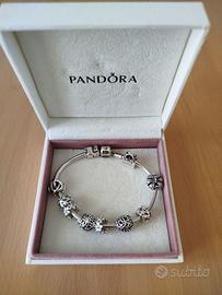 Bracciale Pandora originale in argento + 11 charms