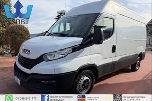 Iveco Daily 33S12 2.3 HPT PM-TN Furgone * 18.000km
