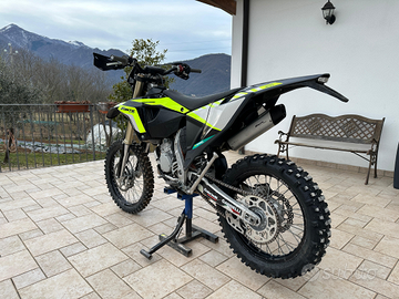 Fantic XE 125 MY'25 black Edition