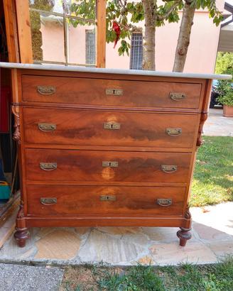 Cassettone con piano in marmo 