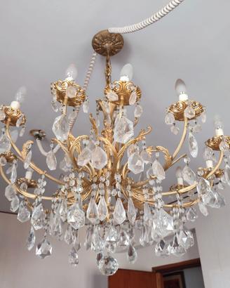 Lampadario 12 bracci metallo dorato e pendenti