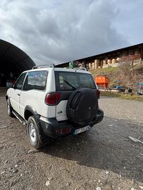 Nissan terrano