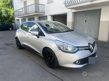 RENAULT CLIO NEOPATENTATI