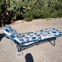 lettino da giardino con ruote e 