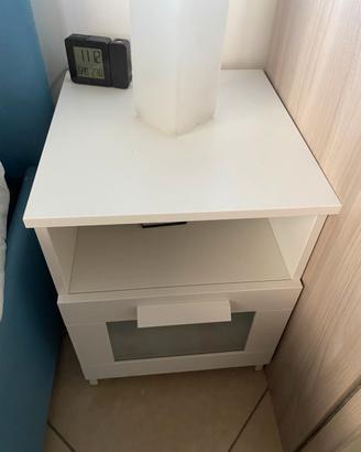 Comodino Ikea Brimnes