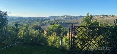 Appartamento a Polverigi con taverna e giardino