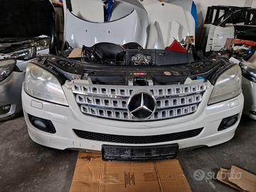 Mercedes W164 ML 2005-2008 musata fari xenon 