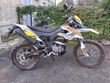 UM DSR 125**ENDURO MOT. APRILIA LC.
