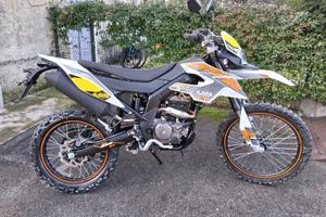 UM DSR 125**ENDURO MOT. APRILIA LC.