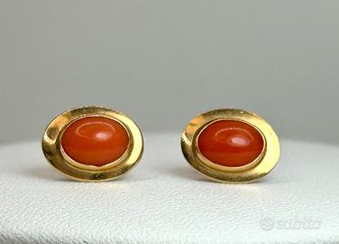 Orecchini oro giallo 18k e corallo  rosso