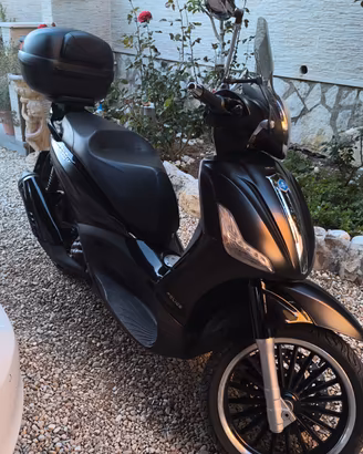 piaggio Beverly 300 police