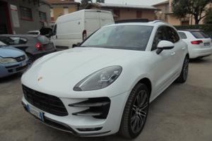Porsche Macan 3.6 Turbo Performance 440cv pdk