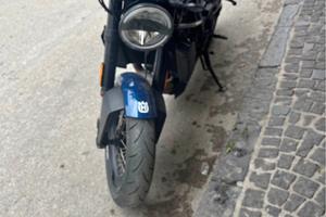 Husqvarna vitpilen  701