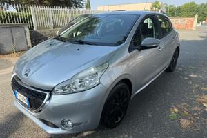 Peugeot 208 PureTech 82 5 porte Allure