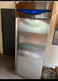 Frezzer in acciao professionale