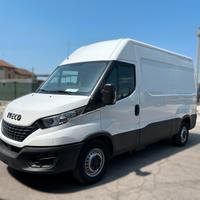 Iveco Daily 35S14 3.0 Furgone Euro 6d - 2021