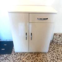 Mobiletto bianco laccato 2 ante e 1 cassetto