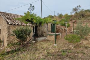 Terreno con fabbricato Rustico AIDONE