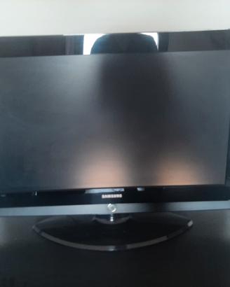  2 televisore Lg è Samsung 
