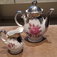 Caffettiera e bricco latte vintage