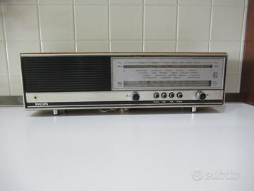PHILIPS 19RB 325 (1975) radio da tavolo, funziona