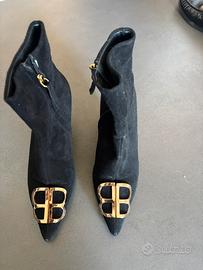 Stivaletto camoscio nero simile Balenciaga