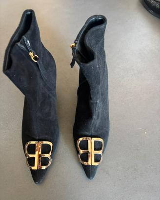 Stivaletto camoscio nero simile Balenciaga