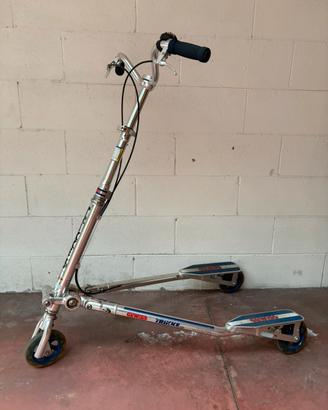 Monopattino tre ruote