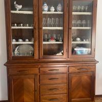 Credenza con cristalliera