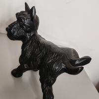 statuetta cane che fa pipì
