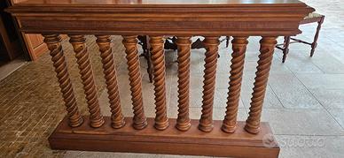 Balaustra separè lavorata a mano