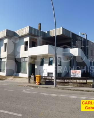 Capannone Industriale Roncade