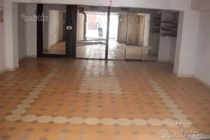 Garage + interrato zona Sant'Onofio / ITCA