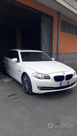 Auto BMW bianca