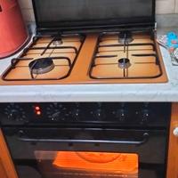 PIANO COTTURA 4 FUOCHI + COPERCHIO + FORNO NARDI