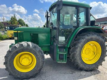 TRATTORE JOHN DEERE 6310
