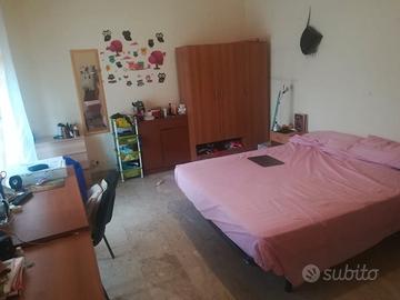 Stanza a studenti/esse vista su Villa Bellini