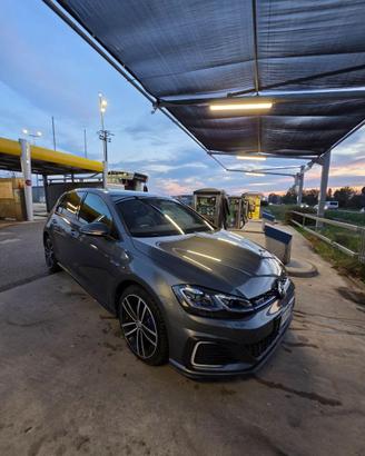 VW GOLF GTE