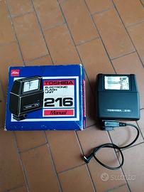 Flash elettronici per macchine fotografiche