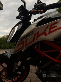 KTM DUKE 390 2019