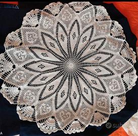 Set Centrini Uncinetto Fatti a Mano-Vintage Raffin