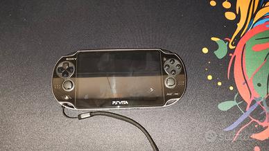 Sony PS Vita OLED 1004 + Box 128GB 16GB e Giochi