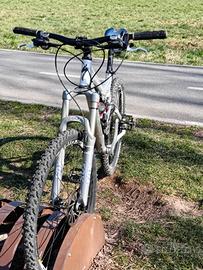 Mountain bike Specialized