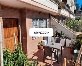 Vitinia quadrilocale con 2 terrazzi