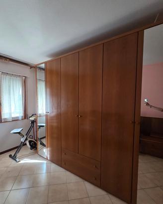 Camera completa  ritiro a carico di chi compra 