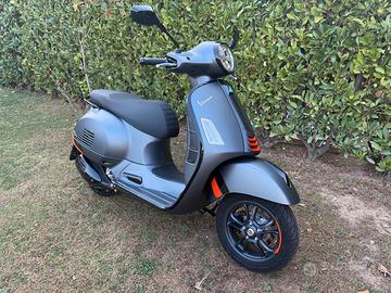 VESPA 310 C.C. SUPER SPORT