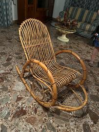 Sedia a dondolo vintage