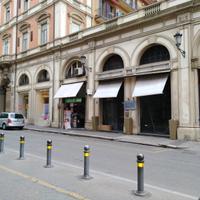 Adiacente via dell'indipendenza