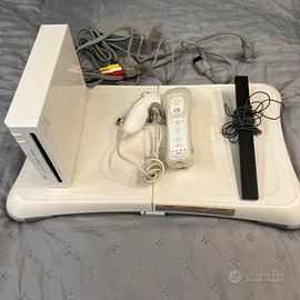 Nintendo Wii bianca + Wii Fit Balance Board