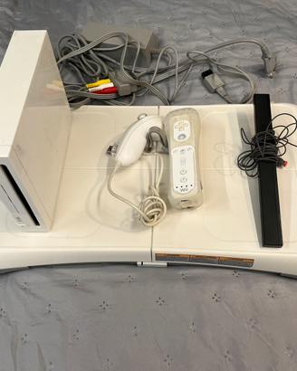 Nintendo Wii bianca + Wii Fit Balance Board